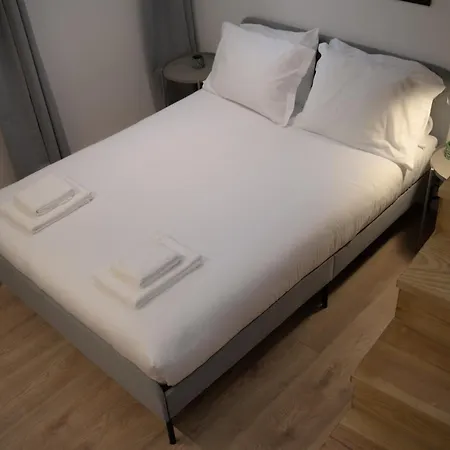 Apartment Elegant Flat Shared Outstanding Terrace *